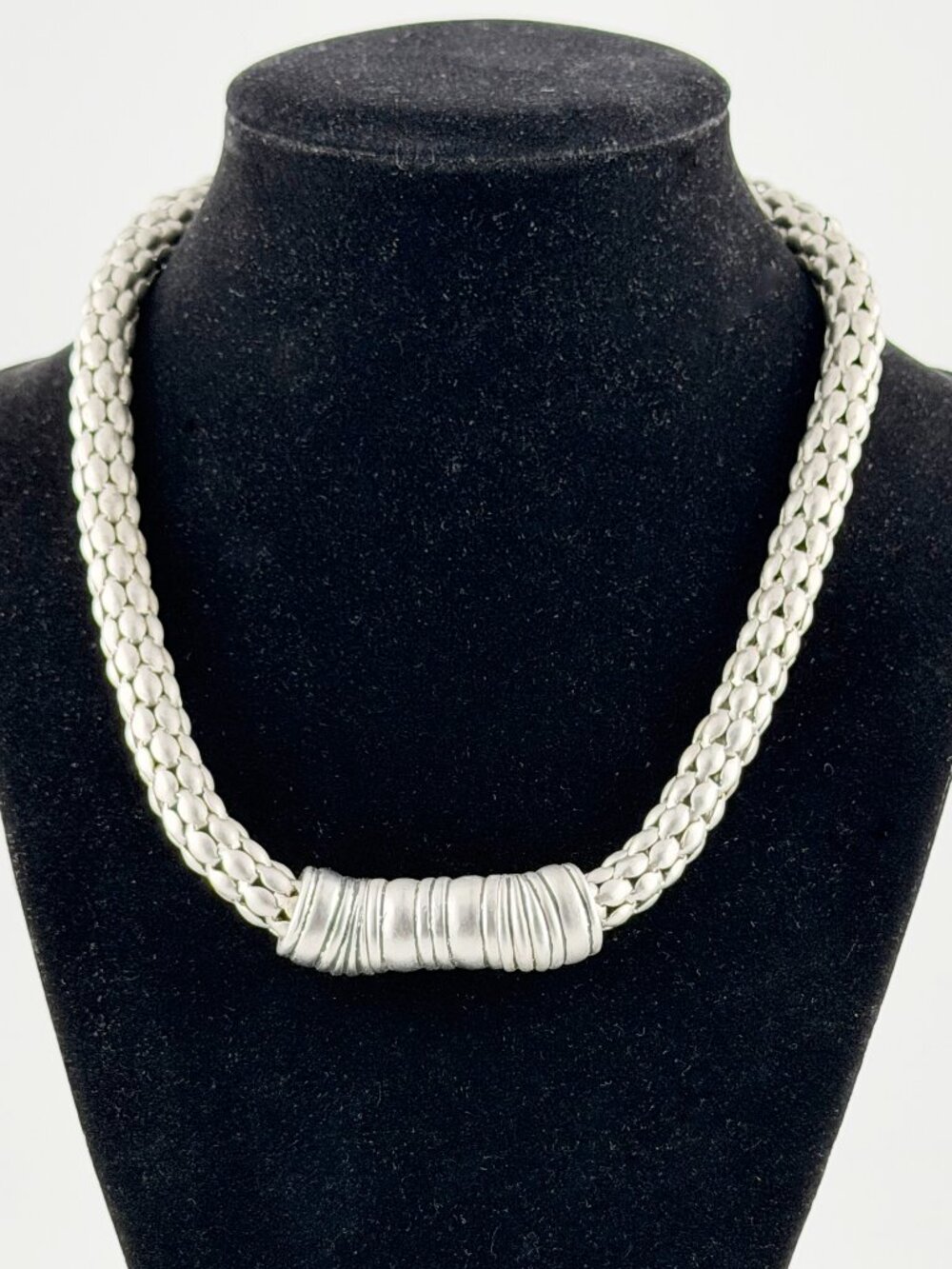 Chic Silver Toned Woven Mesh Collar Necklace – 17” Magnetic Closure